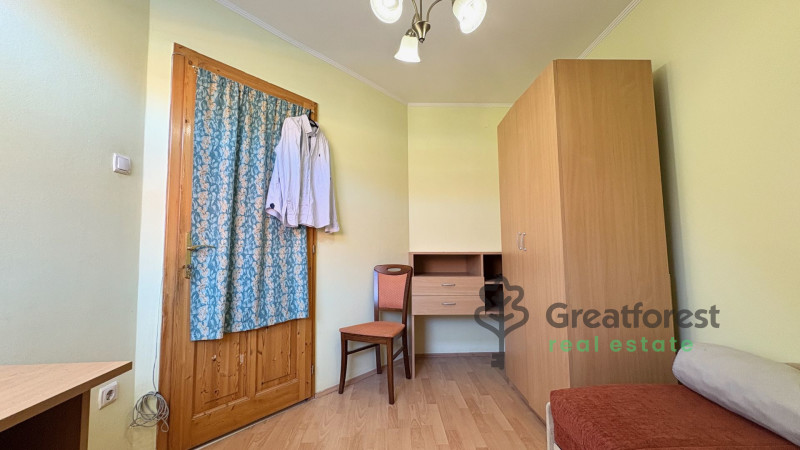 Debrecen, Close To Plaza, flat  
