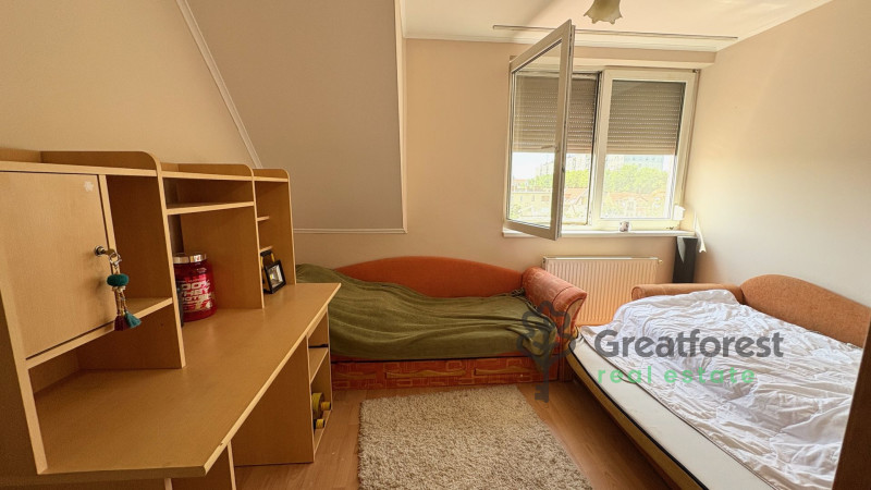 Debrecen, Close To Plaza, flat  