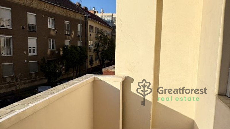 Debrecen, City Center, flat  
