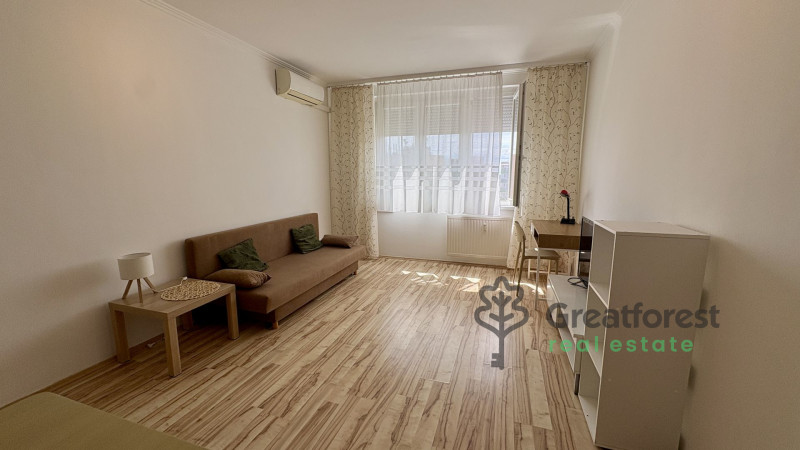 Debrecen, City Center, block of flats  