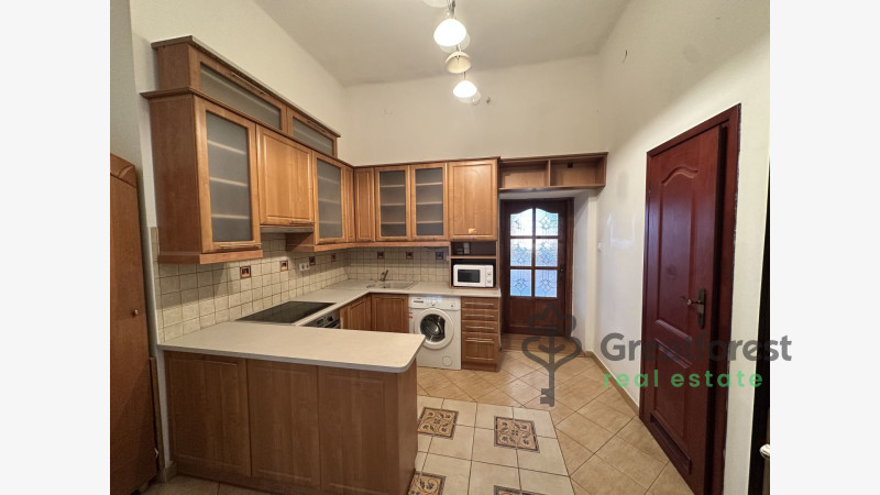 Debrecen, City Center, flat  