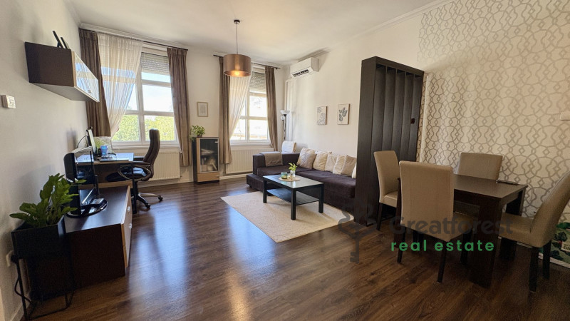 Debrecen, City Center, flat  