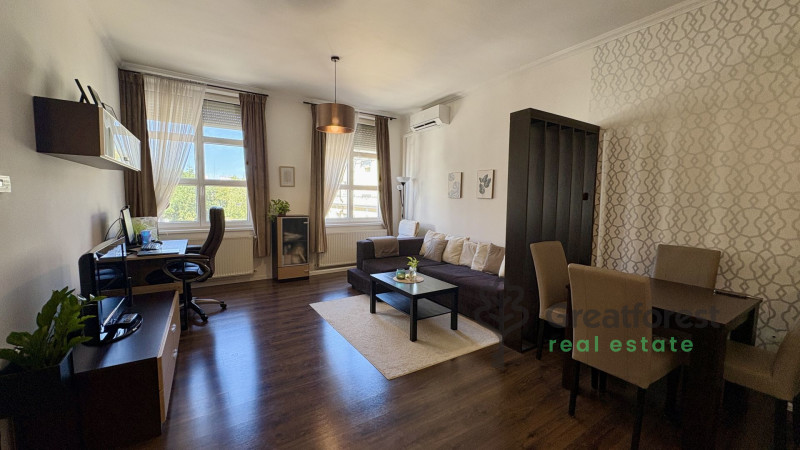 Debrecen, City Center, flat  