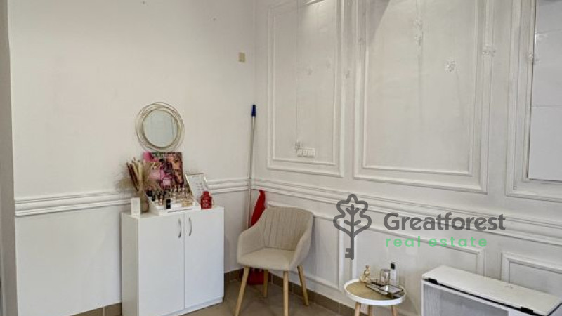 Debrecen, City Center, commercial premises not in shopping center  