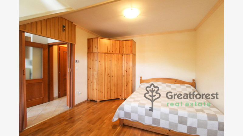 Debrecen, Bem Square, flat  