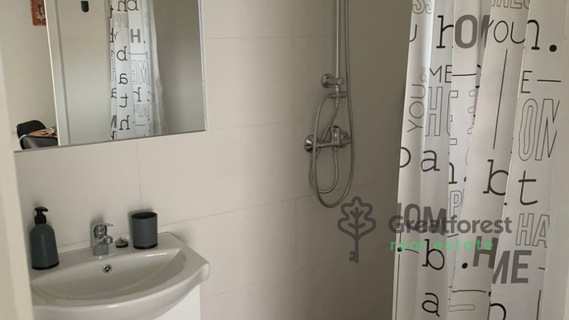 Debrecen, Bem Square, flat  