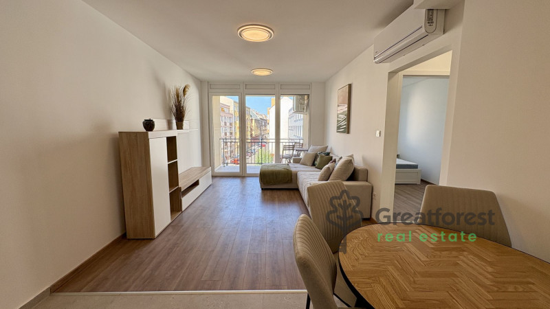 Debrecen, City Center, flat  
