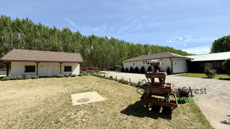 Nyíradony, Aradványpuszta, family house  