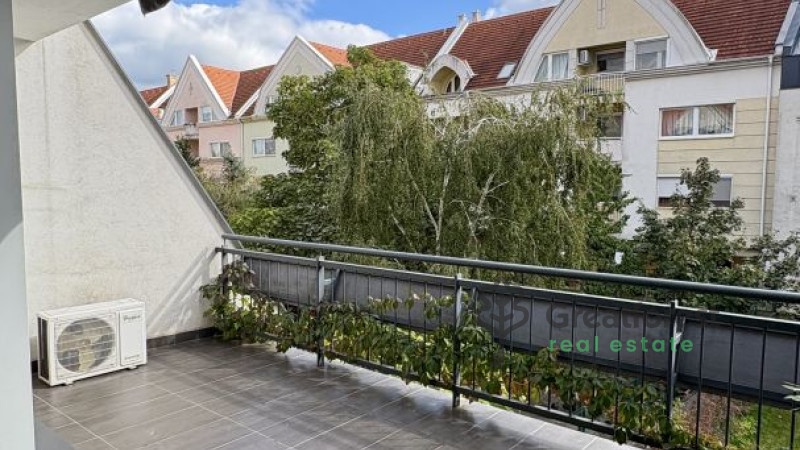 Debrecen, City Center, flat  