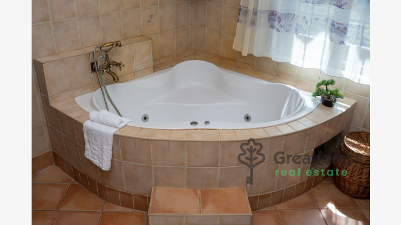 Debrecen, Haláp, family house  