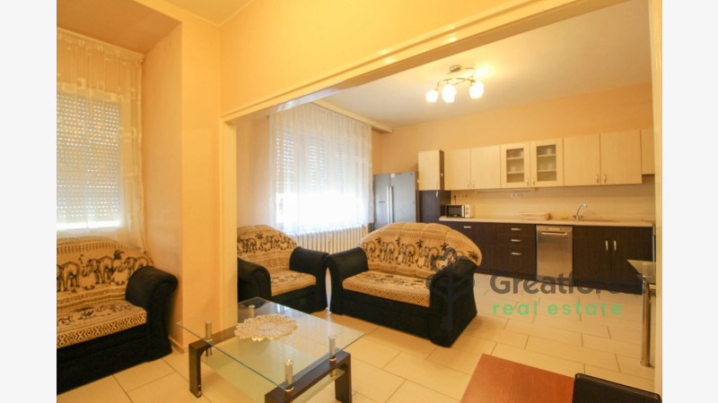Debrecen, City Center, flat  