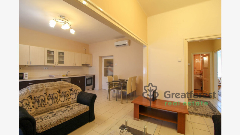 Debrecen, City Center, flat  