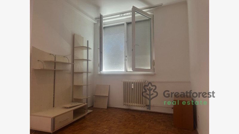Debrecen, City Center, flat  