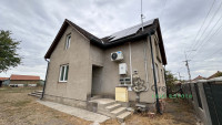 Sárrétudvari, family house  