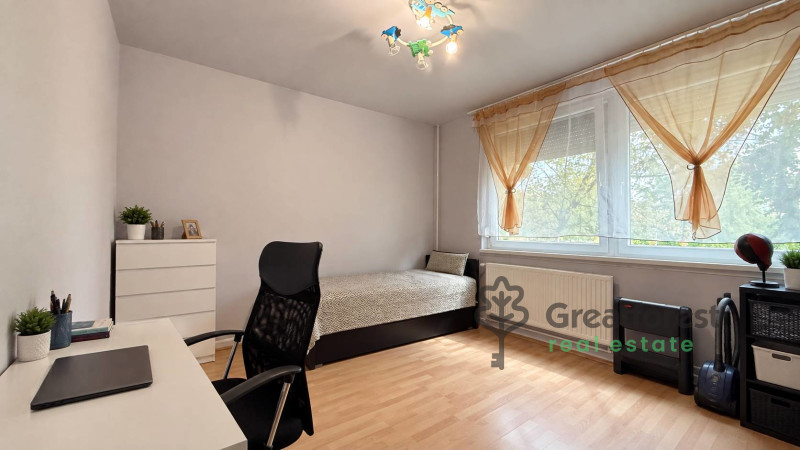 Debrecen, Close To Tesco Area, block of flats  