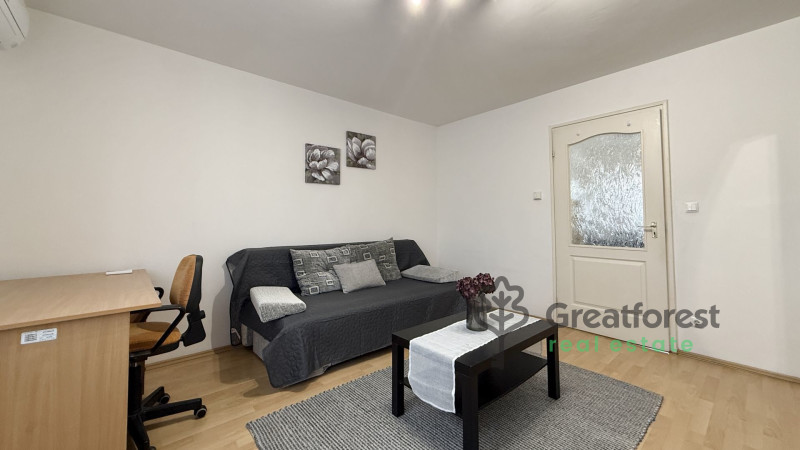 Debrecen, Close To Kassai Campus, flat  