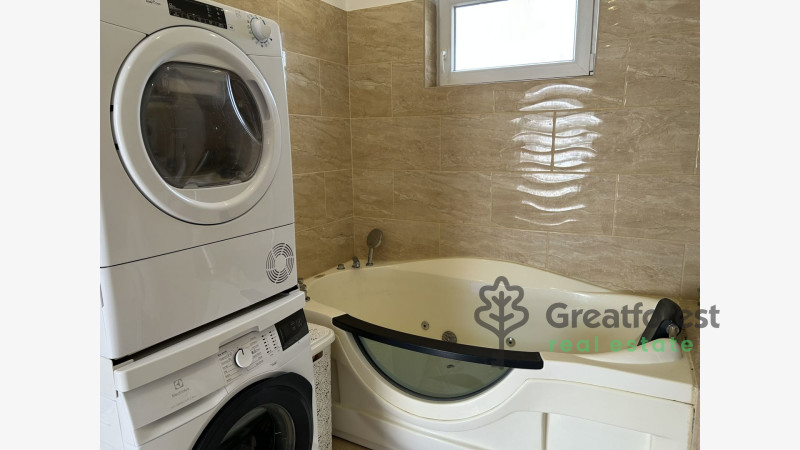 Debrecen, City South-East, family house  