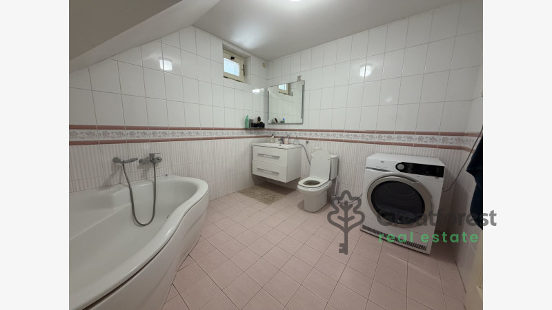 Debrecen, Tesco Area, family house  