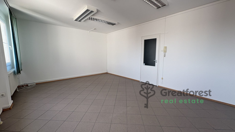 Debrecen, City Center, office in office building  