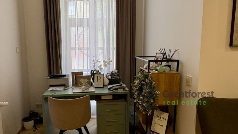 Debrecen, City Center, flat  
