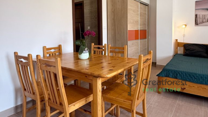 Debrecen, City South-East, part of a house  