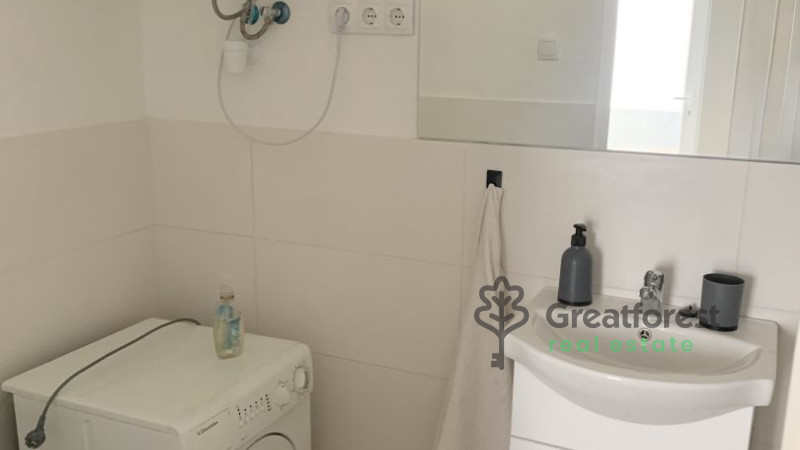 Debrecen, Bem Square, flat  