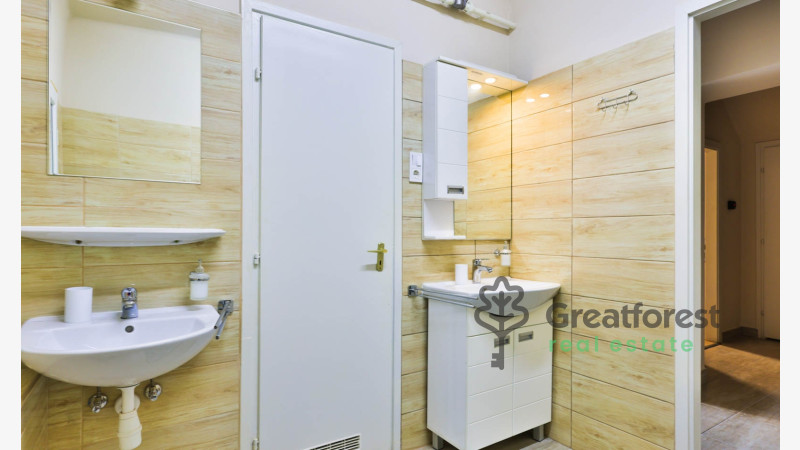 Debrecen, Kassai Campus Area, family house  