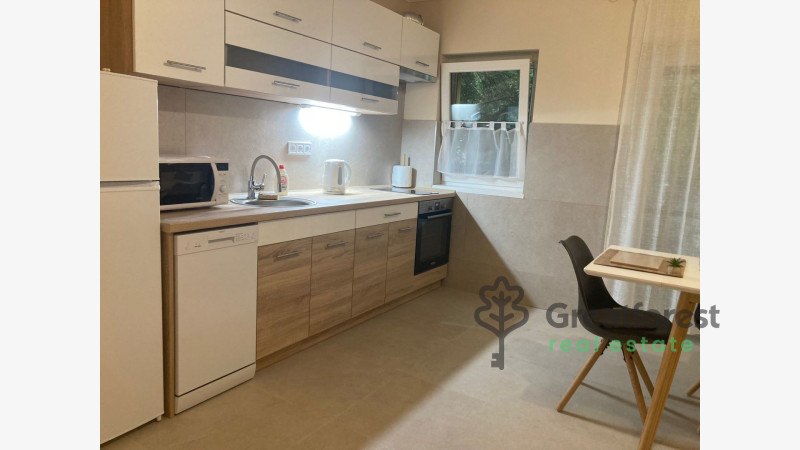 Debrecen, Close To Engineering, flat  