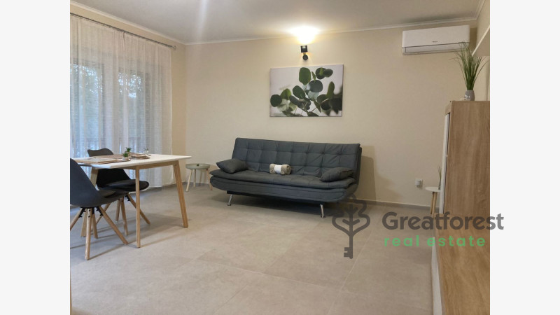 Debrecen, Close To Engineering, flat  