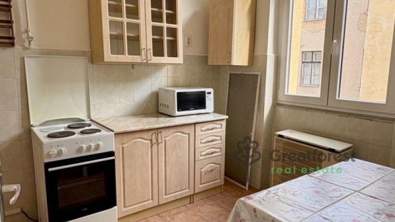 Debrecen, City Center, flat  