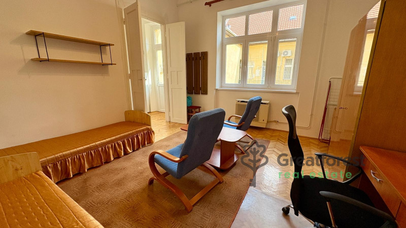 Debrecen, City Center, flat  