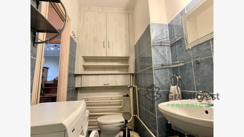 Debrecen, City Center, flat  