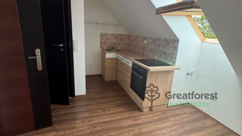 Debrecen, City Center, flat  