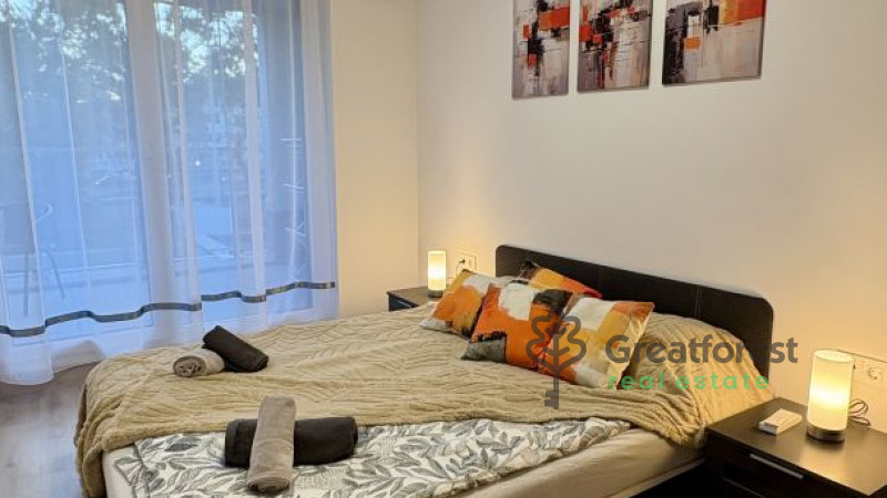 Debrecen, Miklóskapu, flat  