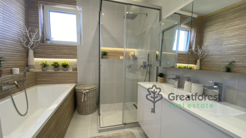 Debrecen, City North, family house  