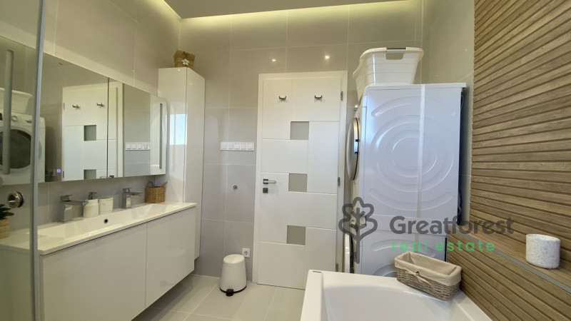 Debrecen, City North, family house  