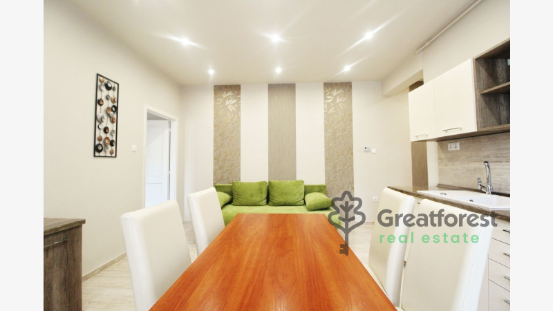 Debrecen, Close To Plaza, flat  