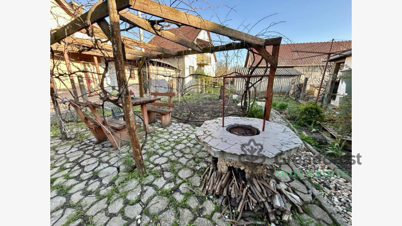 Debrecen, City South-West, family house  