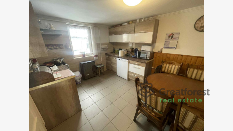 Debrecen, City South-West, family house  