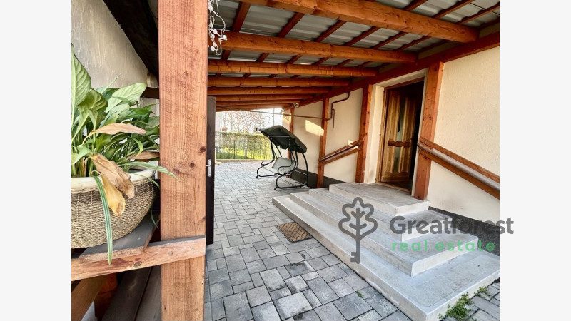 Debrecen, City South-West, family house  