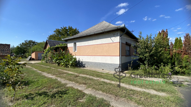 Debrecen, City South-East, family house  