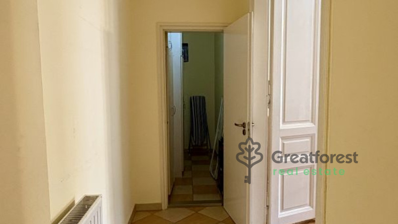 Debrecen, City Center, flat  
