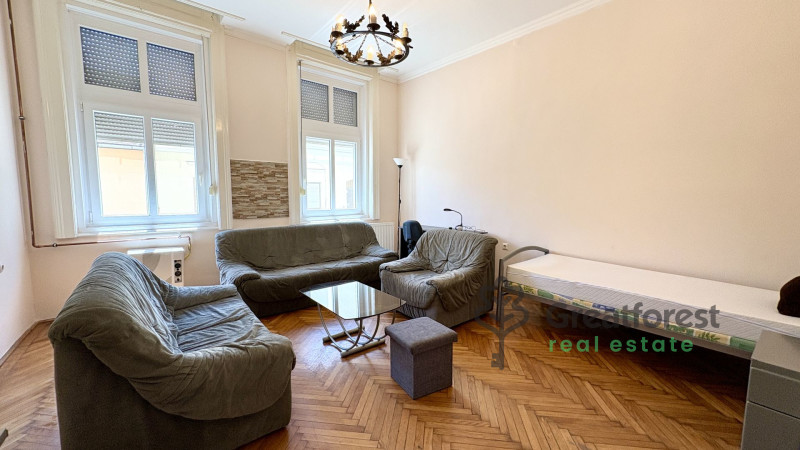 Debrecen, City Center, flat  
