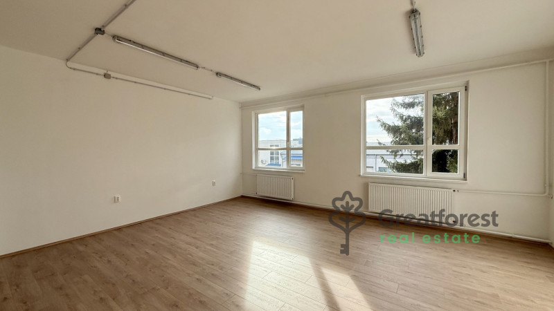 Debrecen, City South-East, office in office building  