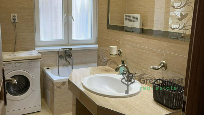 Debrecen, City Center, flat  