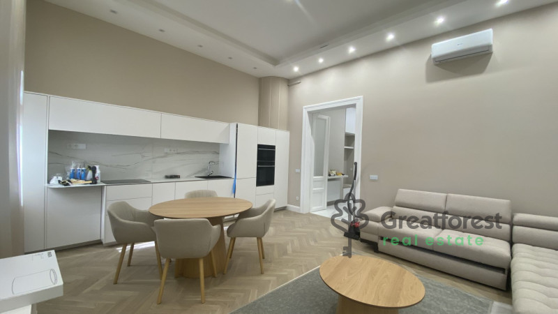 Debrecen, City Center, flat  