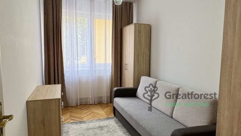 Debrecen, Close To Plaza, flat  