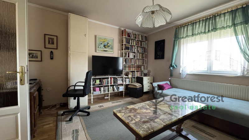 Debrecen, City East, family house  