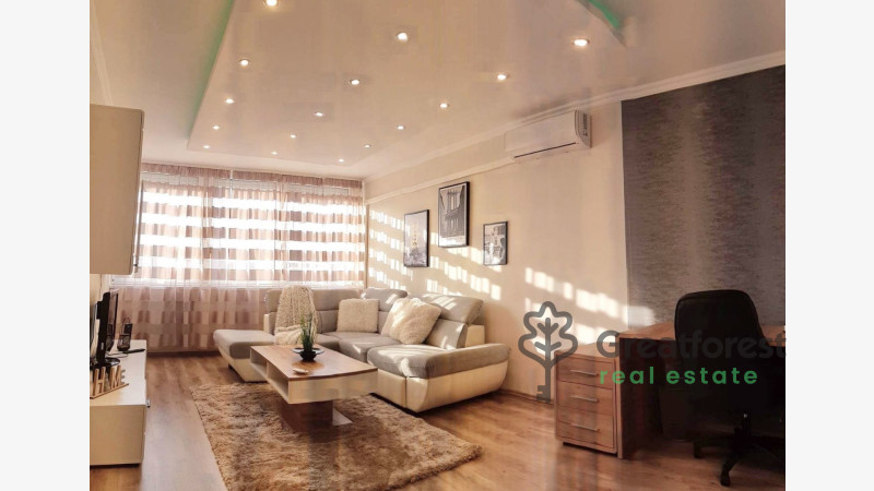 Debrecen, City Center, flat  
