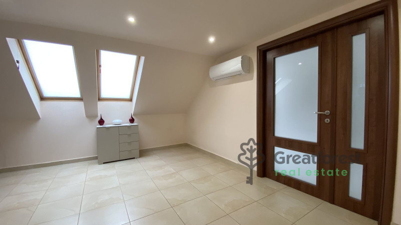 Debrecen, City South-East, family house  